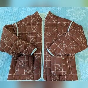 NWOT Brown Quilted Cozy Buttonless Jacket. Spacious Medium.